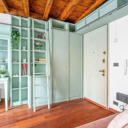 Mos29 - Luxurious Apartment - Near The Duomo Милан Экстерьер фото