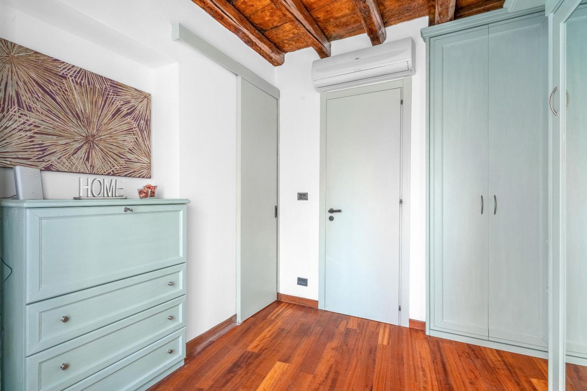 Mos29 - Luxurious Apartment - Near The Duomo Милан Экстерьер фото